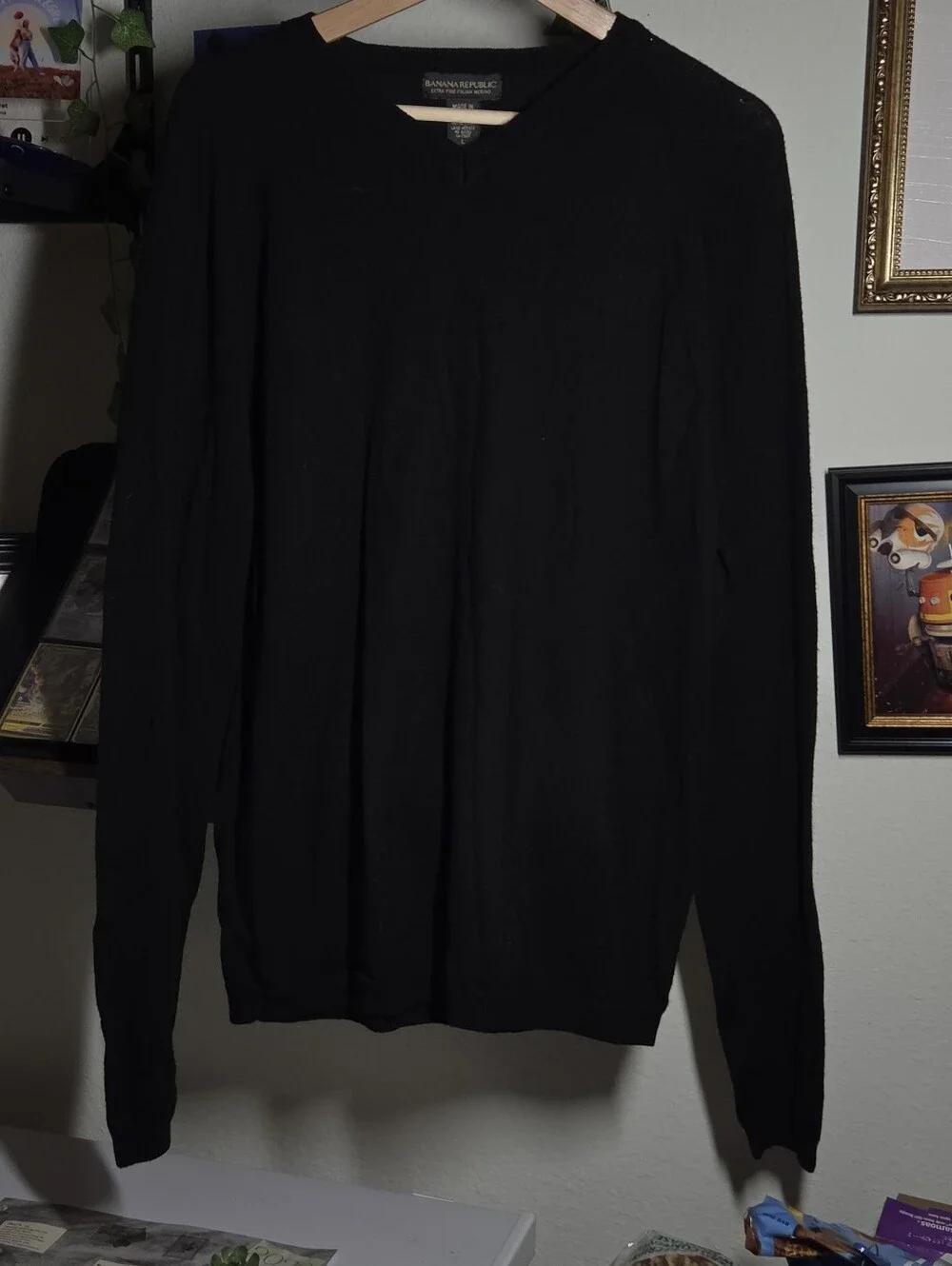 Banana Republic Extra Fine Italian Merino Wool V-Neck Sweater Men Large Flawed